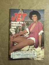 Jet Magazine November 7, 1983 Swimsuits With Sophisticated Appeal