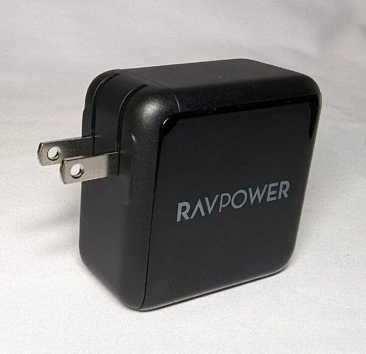 Cargador de pared USB-C de doble puerto RAVPower PD Pioneer RP-PC151 100 W - negro - 2 puertos Foto 3 de 4