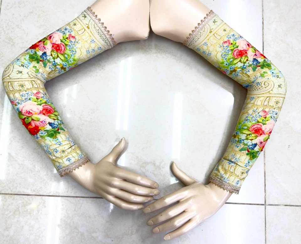 Hermosos guantes decorativos a mano con cristales de Michal Negrin únicos #722# Foto 4 de 4