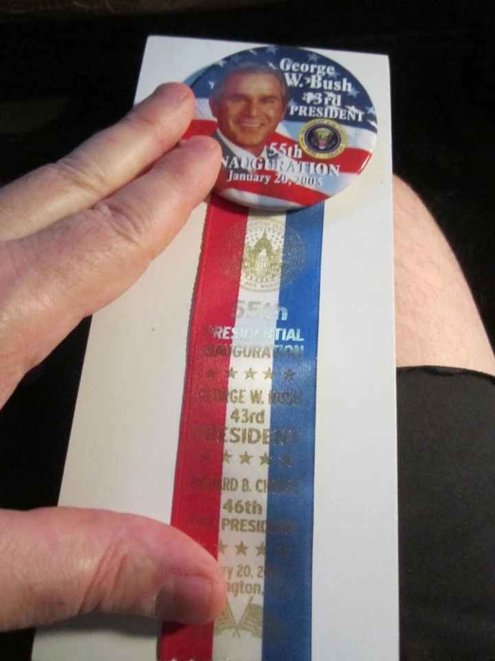 LOTE DE 9 BOTONES PRESIDENCIALES GEORGE W. BUSH - ALGUNOS CON CINTAS - BBA-52 Foto 3 de 4