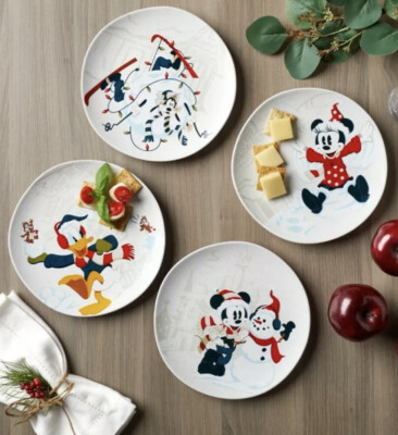 Disney Parks christmas plate set ceramic Mickey & Friends Walt's