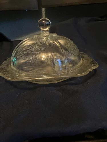 Vintage Federal  Round Glass Butter Dish Madrid Pattern with Top