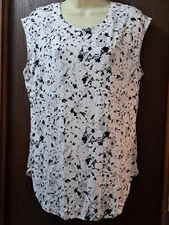 Rose & Olive Blouse Size XL New Black White Gray Geometric Sleeveless