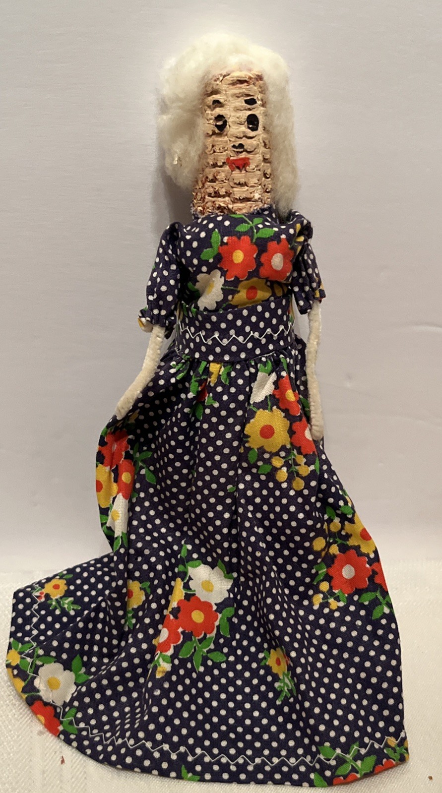 Vintage 1960&rsquo;s Corn Cob Doll Dressed as A Little Old Lady 
