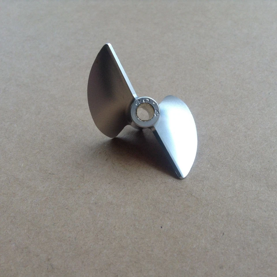 #848 2 hojas 440 CNC hélice de aluminio diámetro 40 mm paso 1,4 p para barco de radiocontrol de eje de 4 mm Foto 3 de 4
