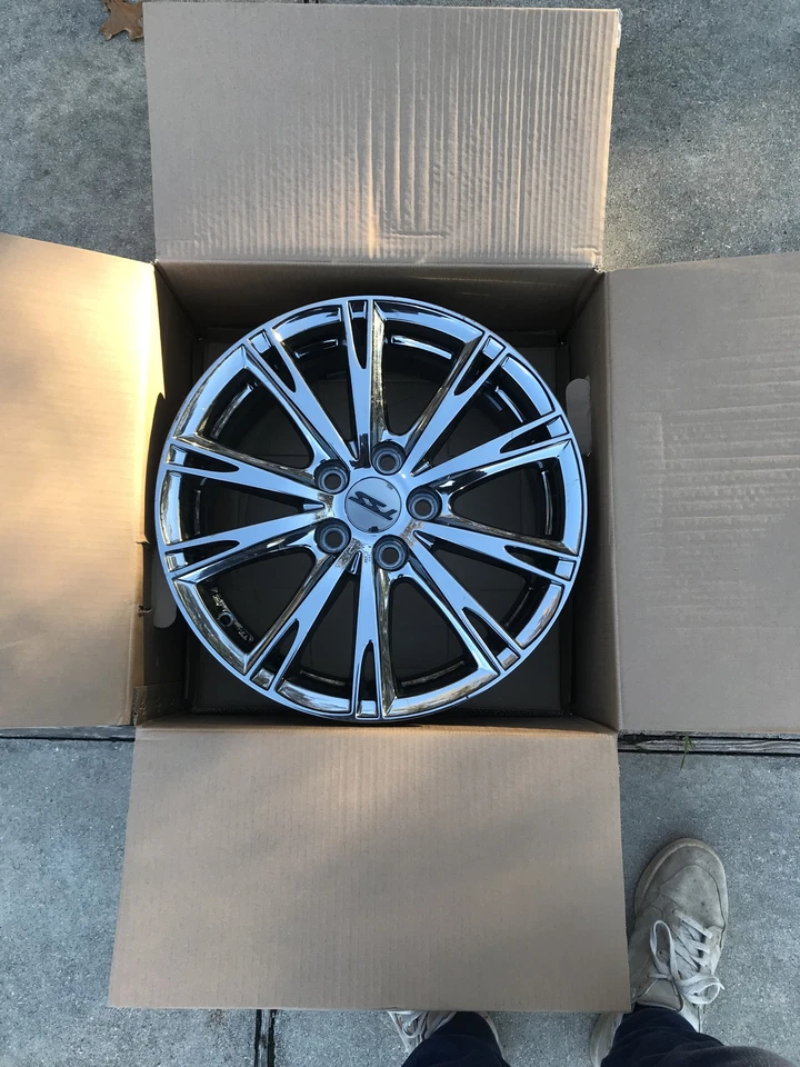 Rueda de 17 pulgadas Ace Alloy Aspire C915 cromo negro con cara mecanizada Foto 2 de 3