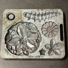 1966 Mattel Thingmaker Creepy Crawlers Mold Flowers Caterpillar 4520-056