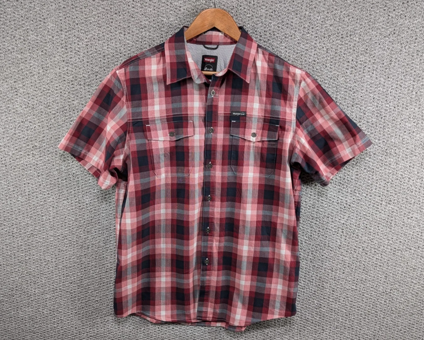 WRANGLER All Terrain Gear Men's Red Check Plaid Hiking Outdoor Button Shirt L