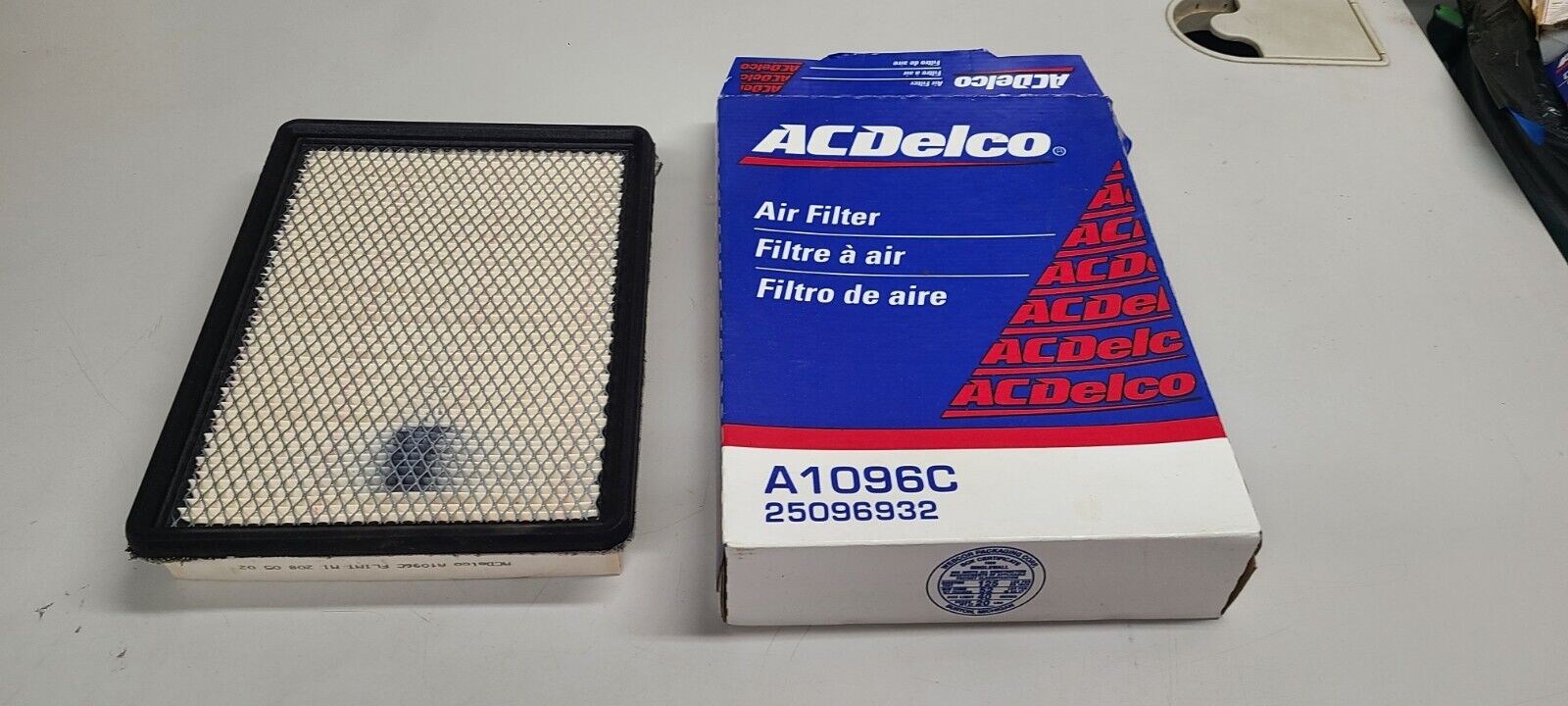 GENUINE GM 25096932 ACDelco Air Filter A1096C 1988-05 3.8L 4.0L Eldorado