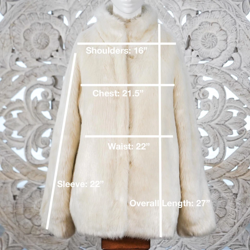 Forever 21 Cream Faux Fur Jacket M Hook Front Soft Plush Coat 27” Length Lined - Image 2 of 4