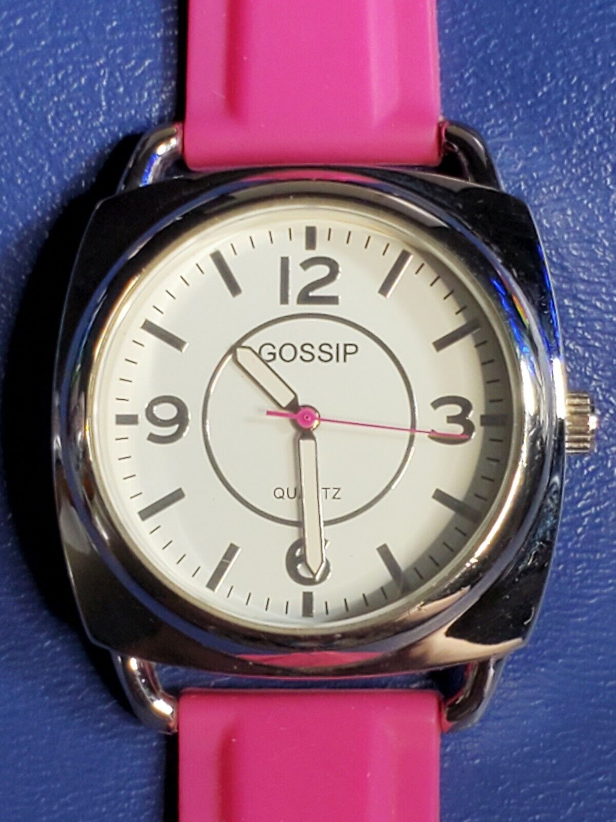 On-trend Gossip GSP899C Silver-tone Women's Quartz Watch with Pink Silicone Band