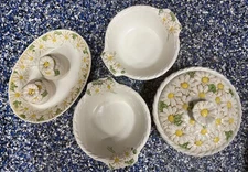 Set Of 7 METLOX POPPYTRAIL SCULPTERED DAISY /Salt/Pepper/2 Dish/Platter/CVD cass