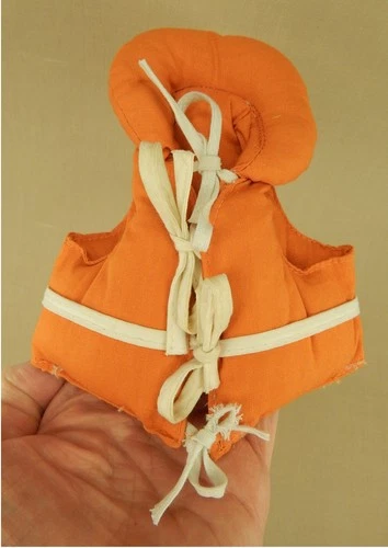 Vintage 1964 Hasbro GI Joe #7607 Navy Attack Set Orange Padded Life Vest C8