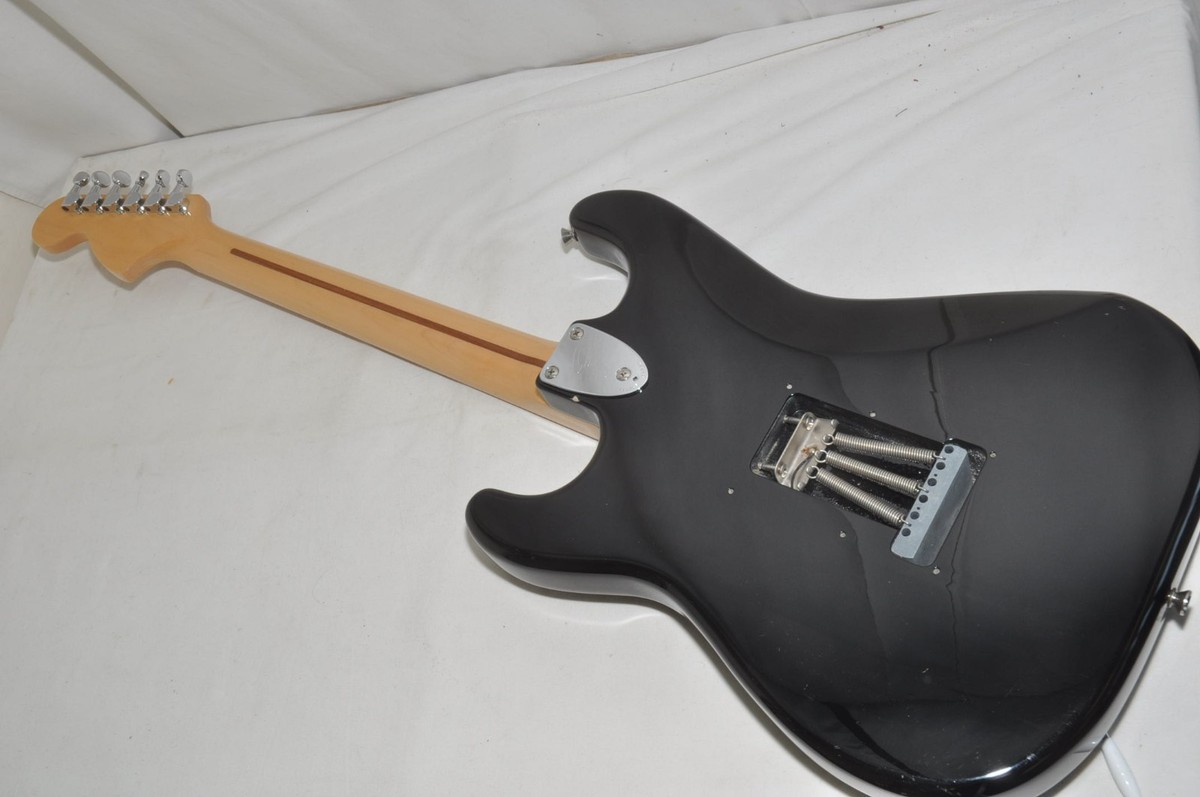 Fender Japan STRATCASTER 1994～1995 Electric Guitar Ref. No