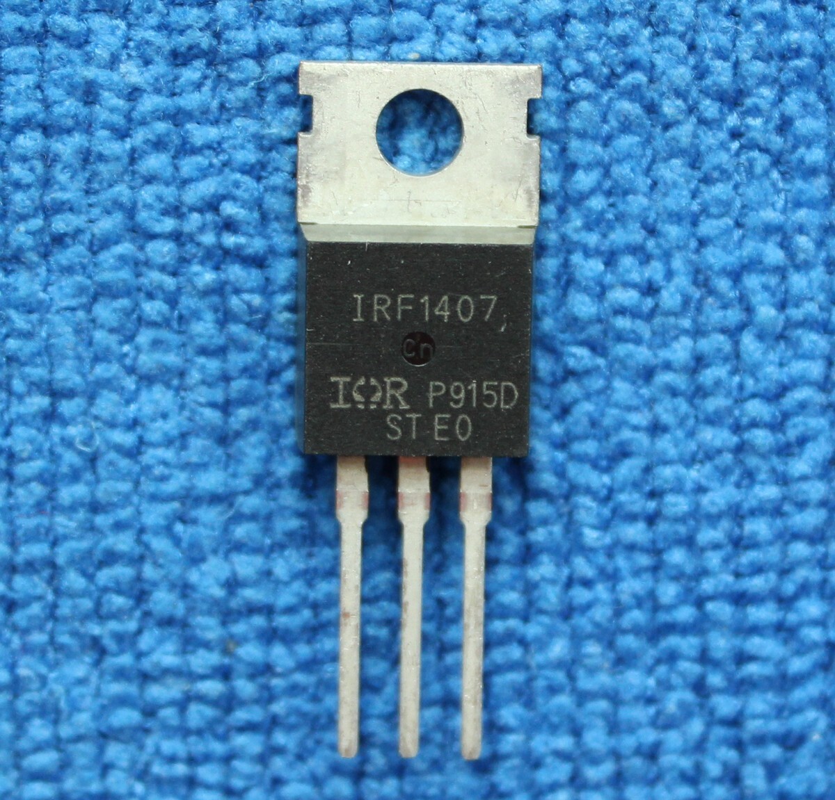 10 Transistors MOSFET IRF100B201 100V 192A TO-220 - Neufs - Origine Chine - Pour électronique Puissance