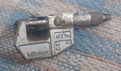 OLD vtg Mitutoyo Micrometer Caliper Tie Clip Engineering Metal Work Silver PROMO