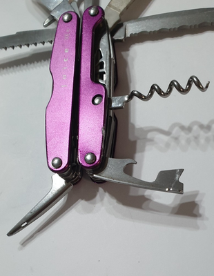 🔥🔥🔥 Leatherman Juice XE6 Purple Collectable Multi Tool Retired