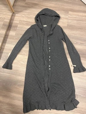 Deerberg Damen Strickjacke grau Gr. S mit Kapuze Knopfleiste Taschen - Bild 1 von 4