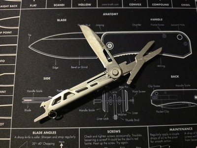 Gerber Armbar Slim Cut Multi Tool 2.5'' S.S. Blade Scissor Bottle Opener 2.1 O.Z 