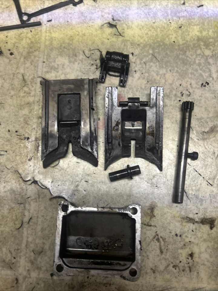 2000 KAWASAKI KX125 OEM РЕГУЛЯТОР МОЩНОСТИ КЛАПАНА ДВИГАТЕЛЯ 13168-1662 49116-1195 - Изображение 2 из 4