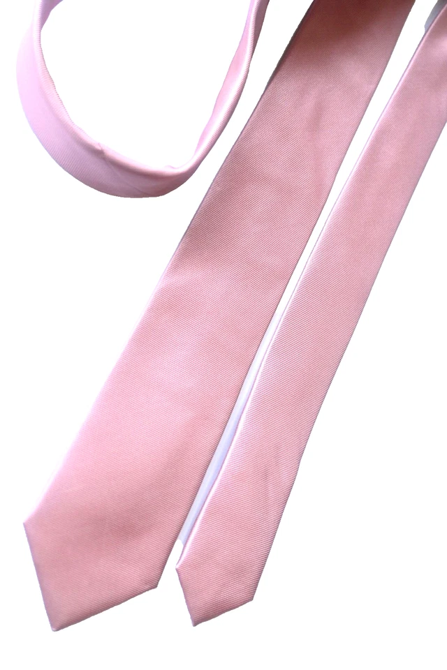 CORBATA HOMBRE RIVER ISLAND ROSA/SÓLIDO ANCHO: 2.3/8" LARGO: 58" POLIÉSTER Foto 3 de 3