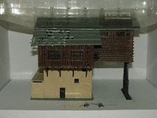 Model Power HO 673 Blue Coal Depot - Pre Built - Lighted