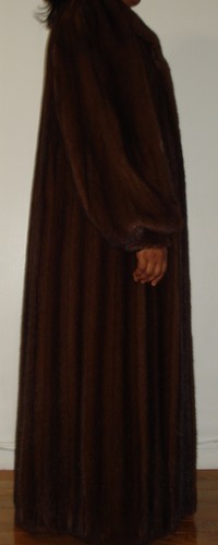 NEW 51" Long SAKS FIFTH AVENUE Mahogany Mink Fur Coat Size 10-12 FREE SHIPPING - Picture 6 of 6