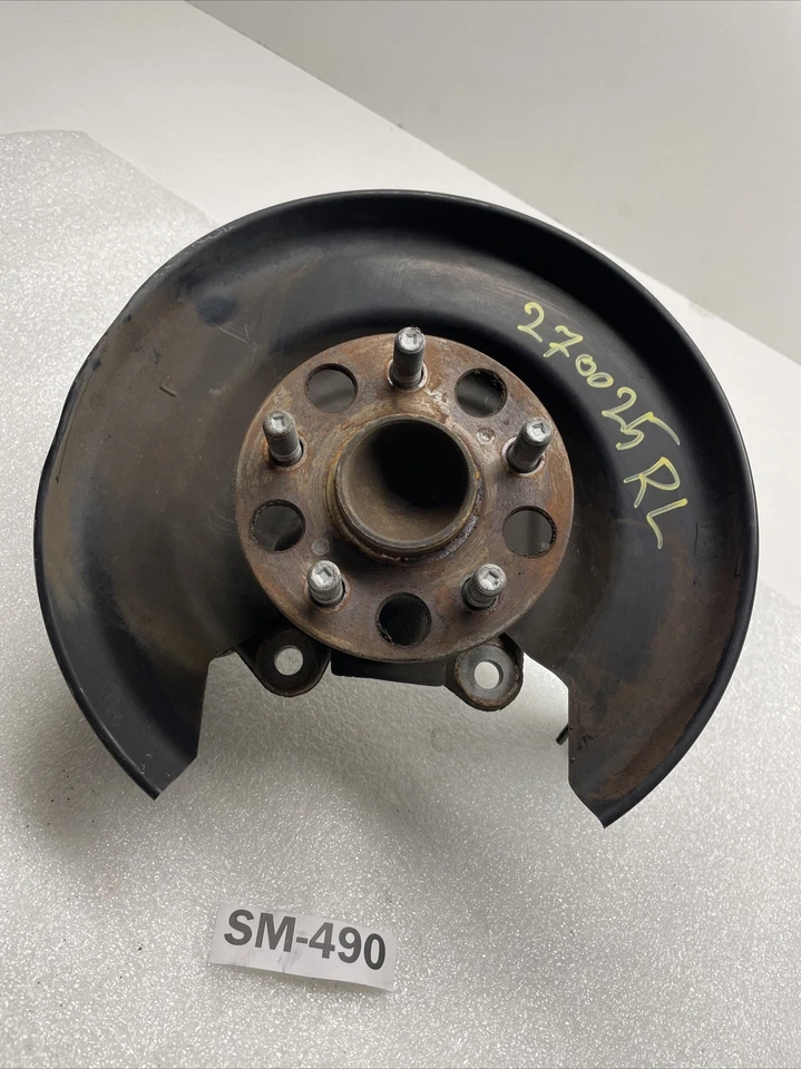 Toyota Prius 2016 1,8 L trasero izquierdo lado del conductor eje nudillo cubo de rueda OEM Foto 2 de 4