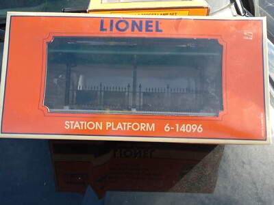  Lionel 6-14096 Station Platform With Box NIB