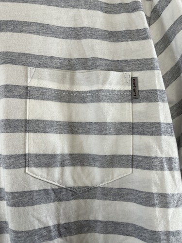 Carhartt | Camiseta Marver Bolsillo Azul Metro/Blanco Estampado Completo | Talla Mediana - Imagen 2 de 9