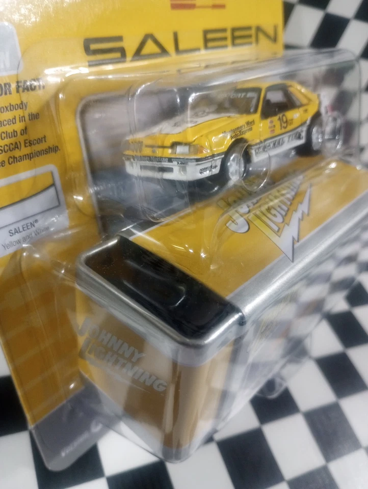2024 Johnny Lightning 1: 64 黄色和白色 1988 年福特野马 GT Saleen — 第 4/4 张图片