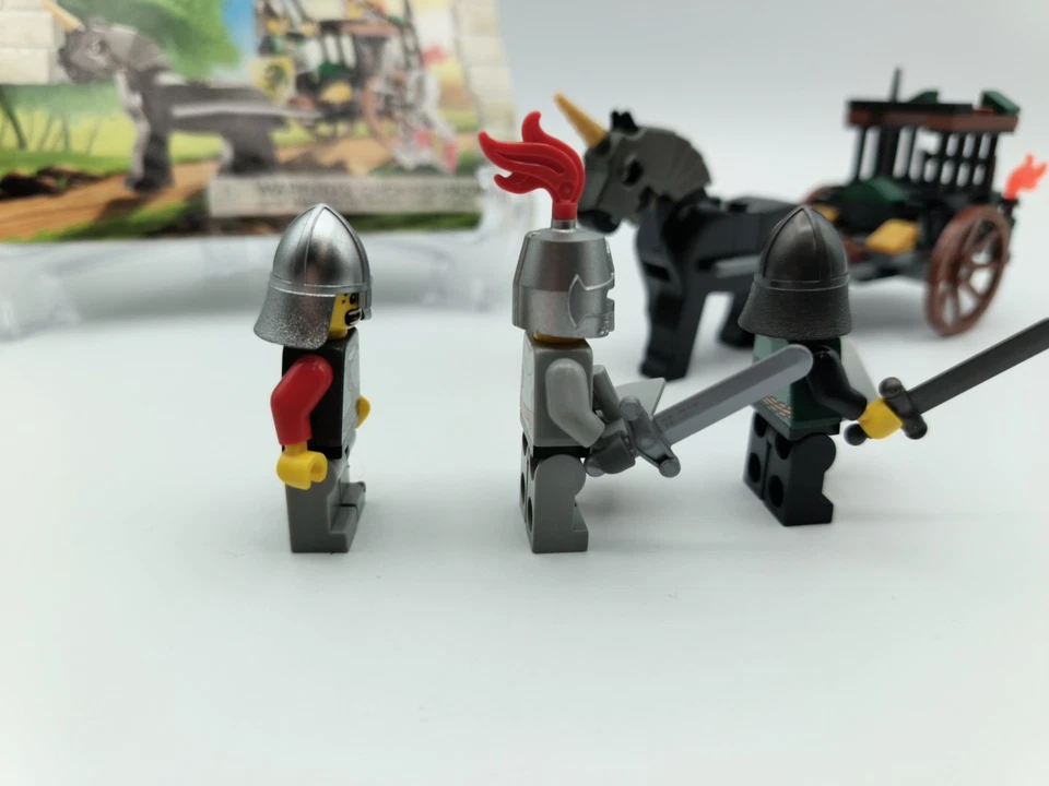 LEGO Castle 7949 - Prison Carriage Rescue - Completo + Instrucciones - SIN Caja Foto 4 de 4