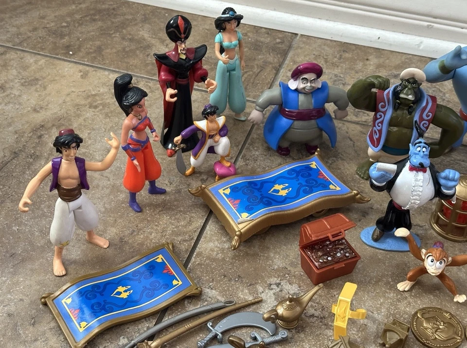 Lote de figuras de acción de colección Disney Aladdin juguete 1992 Genie Jasmine Tiger Jafar Abu Foto 4 de 4