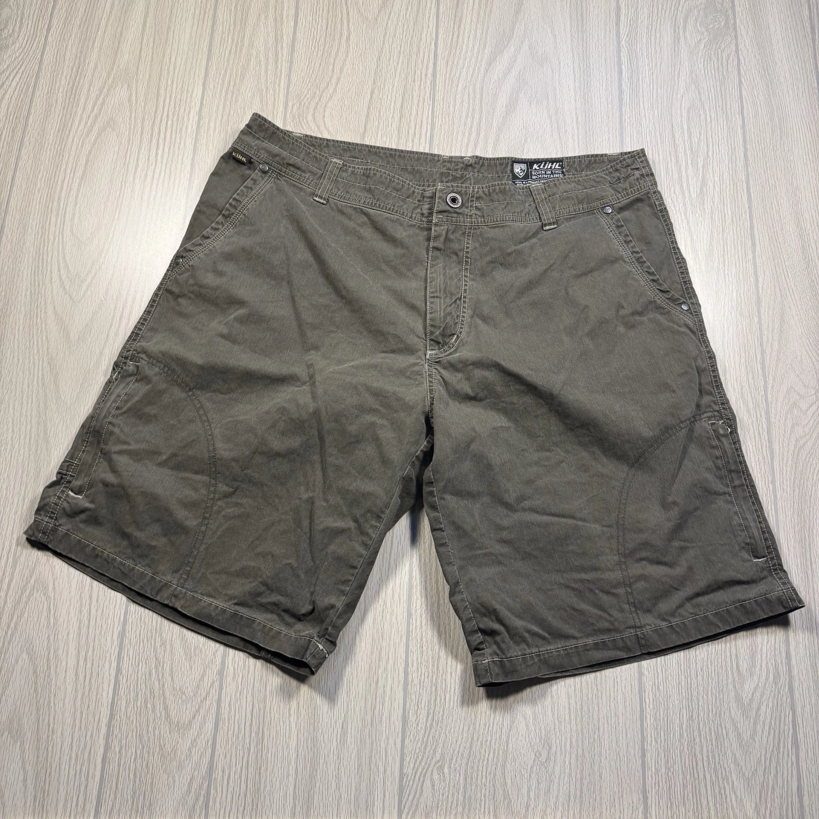 Kuhl Cargo Shorts Men’s 38 Olive Green Vintage Patina Dye Hiking Outdoor