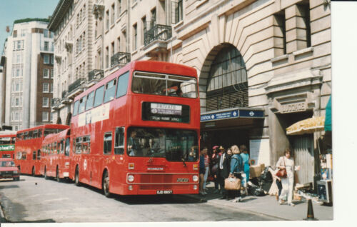 London Bus Photo - M885 (X) railway service - Picture 1 of 1