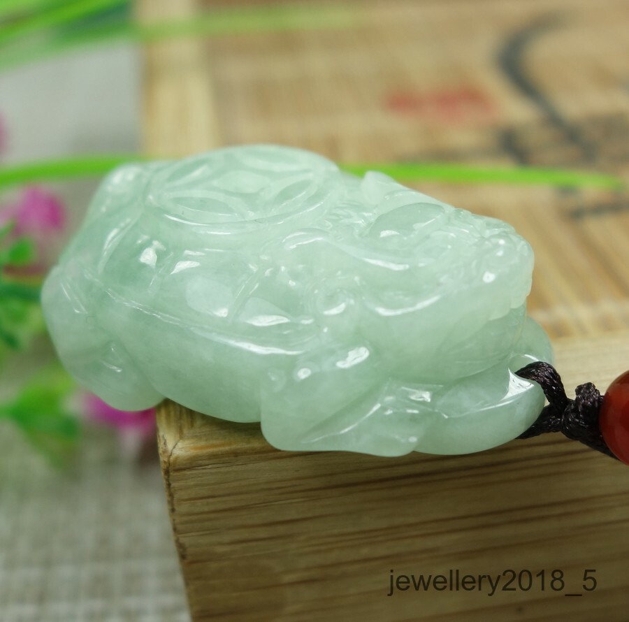 1 pcs Certified Light green 100% Natural A jadeite jade Pendant