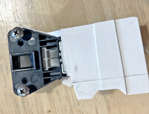 Samsung WF80F5E2W4X Waschmaschine Ersatzteil - Türschloss Verriegelungsbaugruppe