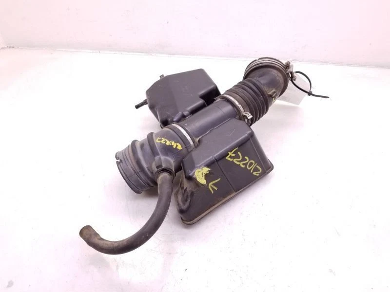 Toyota 4runner 1999 conjunto de tubo resonador filtro de aire 6 cilindros Foto 3 de 4