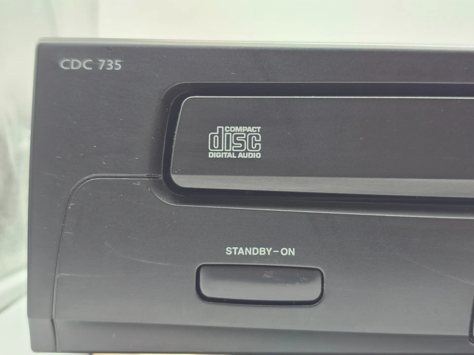 PHILIPS MAGNAVOX CDC 735, 5 Disc Carousel CD Changer W/ Remote Control Tested - Image 3 of 4