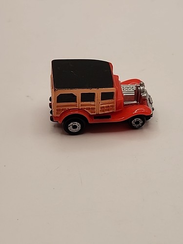 Vintage Galoob Micro Machines Insiders 1920's Ford Woody w/ Mini Car Inside Look - Picture 8 of 10
