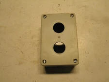 NEW UKN  3 x 4 x 2 " DUAL 22mm POSITION  PLASTIC ENCLOSURE A0971