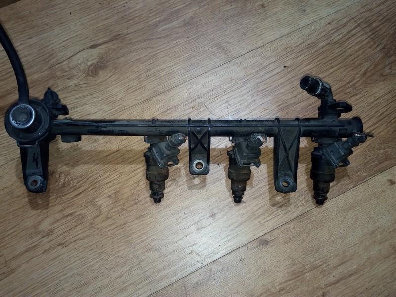 7700864726 Fuel Injection Moulding (Nozzles) 866313 Renault Megane DE139571-13