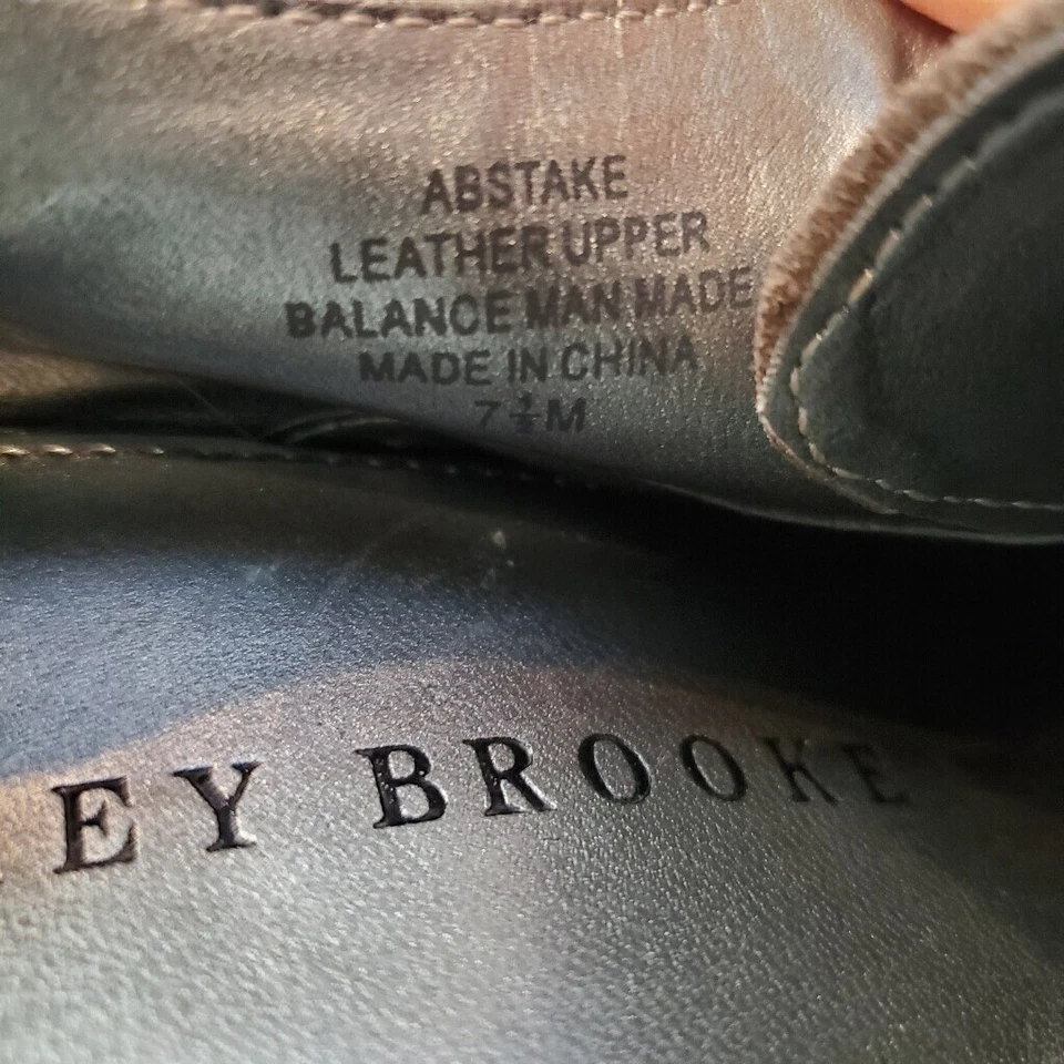 Audrey Brooke sz 7.5M Brown Suede Leather Heels Shoes Retro Lace Up - Image 3 of 4