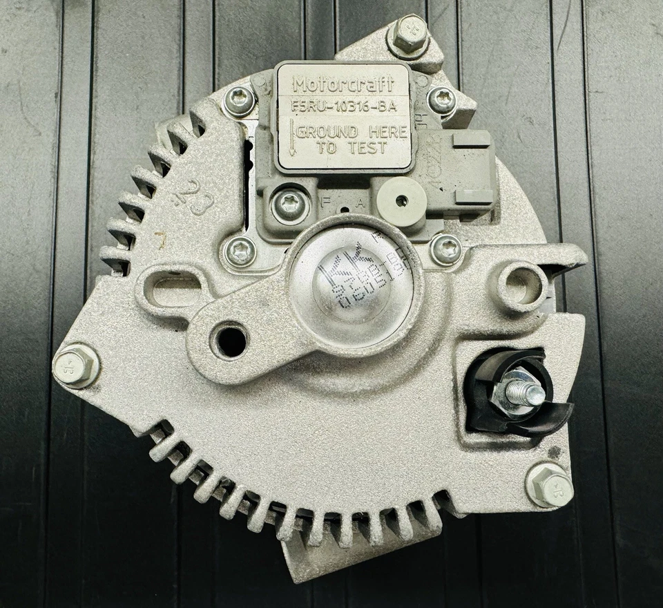 Ford Mondeo 1.8 TD 1993-2000 New Motorcraft Alternator 1406096 - Image 3 of 4