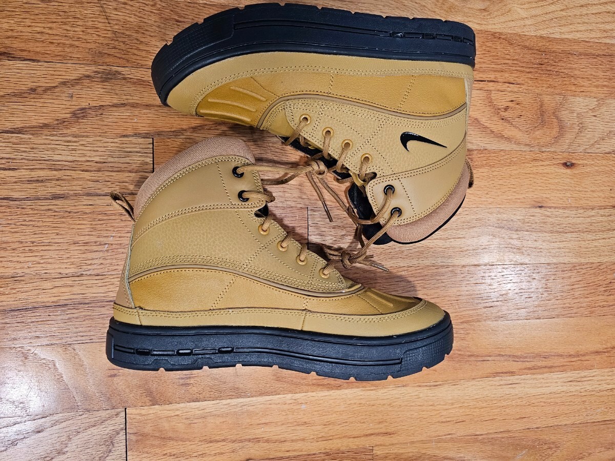 Nike ACG Big Kid's 6Y Woodside 2 High Wheat/Black Weather Boots