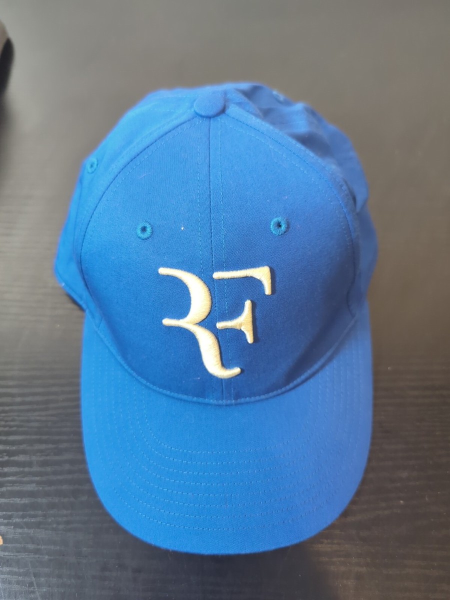 UNIQLO RF青/白 CAP 新品・未使用品 タグ付き(フェデラーモデル) UNIQLOフェデラー・モデルのゲームウェアとRFキャップが10月10日