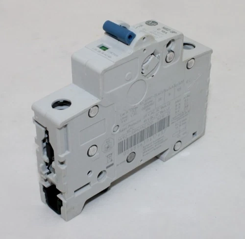 Allen-Bradley 1492-SPM1C100 Ser. D Circuit Breaker with Black Bottom