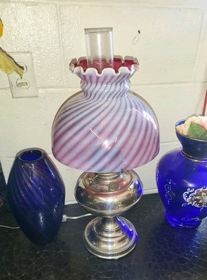 💡💗BEAUTIFUL VTG FENTON Cranberry Opalescent Swirl Shade Aladdin