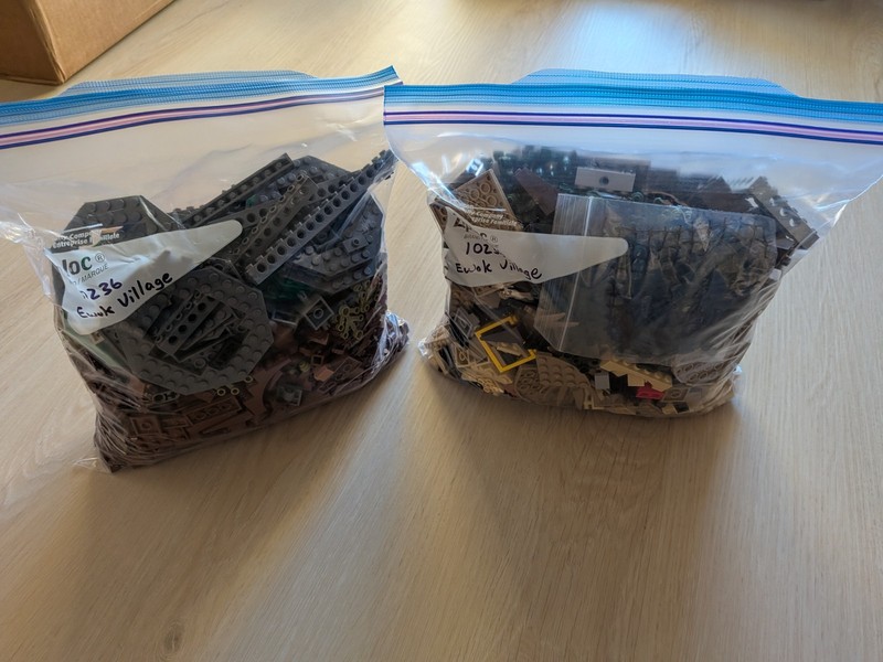 LEGO Star Wars: Ewok Village (10236)