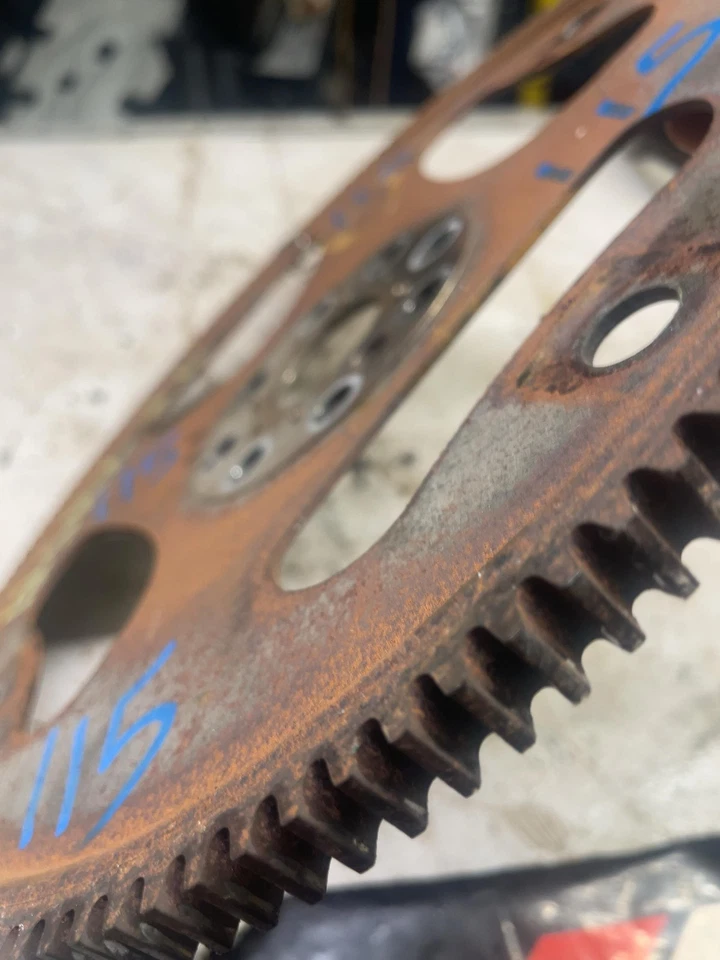 Volante Cadillac SRX 10 11 12 13 14 15 16 Foto 4 de 4